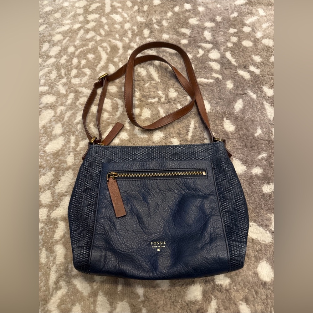 Fossil Navy Vickery Textured Leather Crossbody Bag